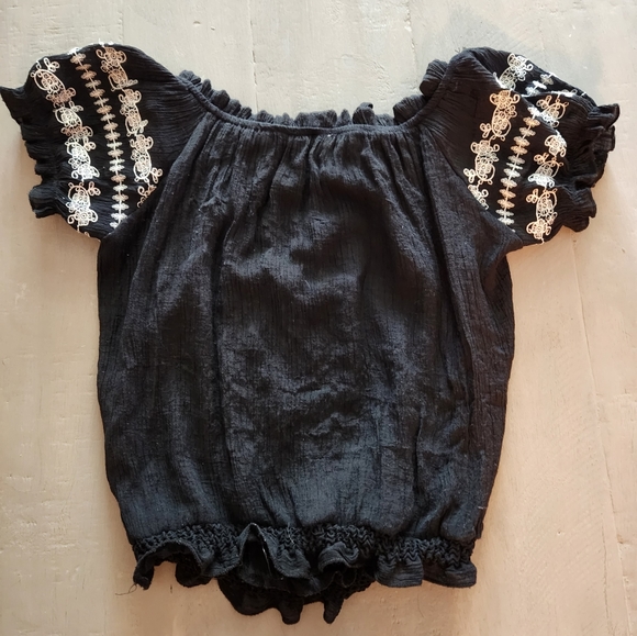 Blouse, E&M size small black with white detail on the cap sleeves. - Picture 3 of 3